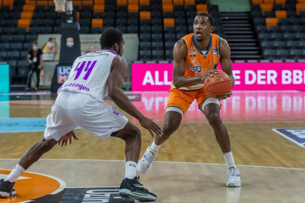 有着多重意 有着多重意